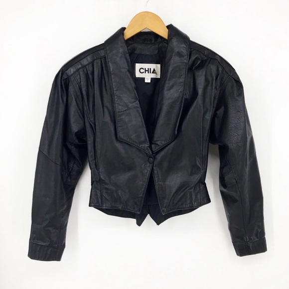 Chia Jackets & Blazers - VTG 80’s Puffy Sleeved Leather Jacket 🕶️